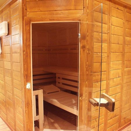 Boutique Hotel Casa Emil 포이아나브라소프 외부 사진