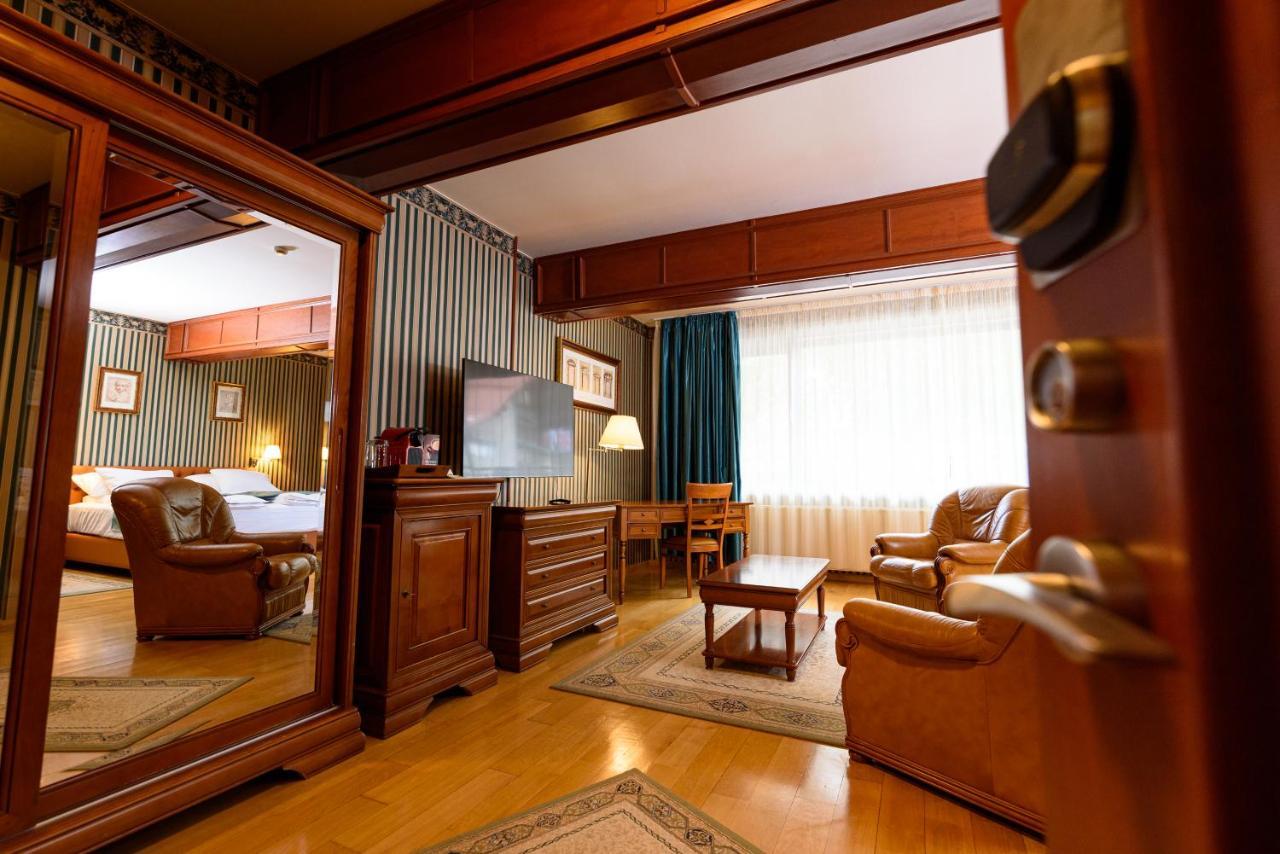 Boutique Hotel Casa Emil 포이아나브라소프 외부 사진