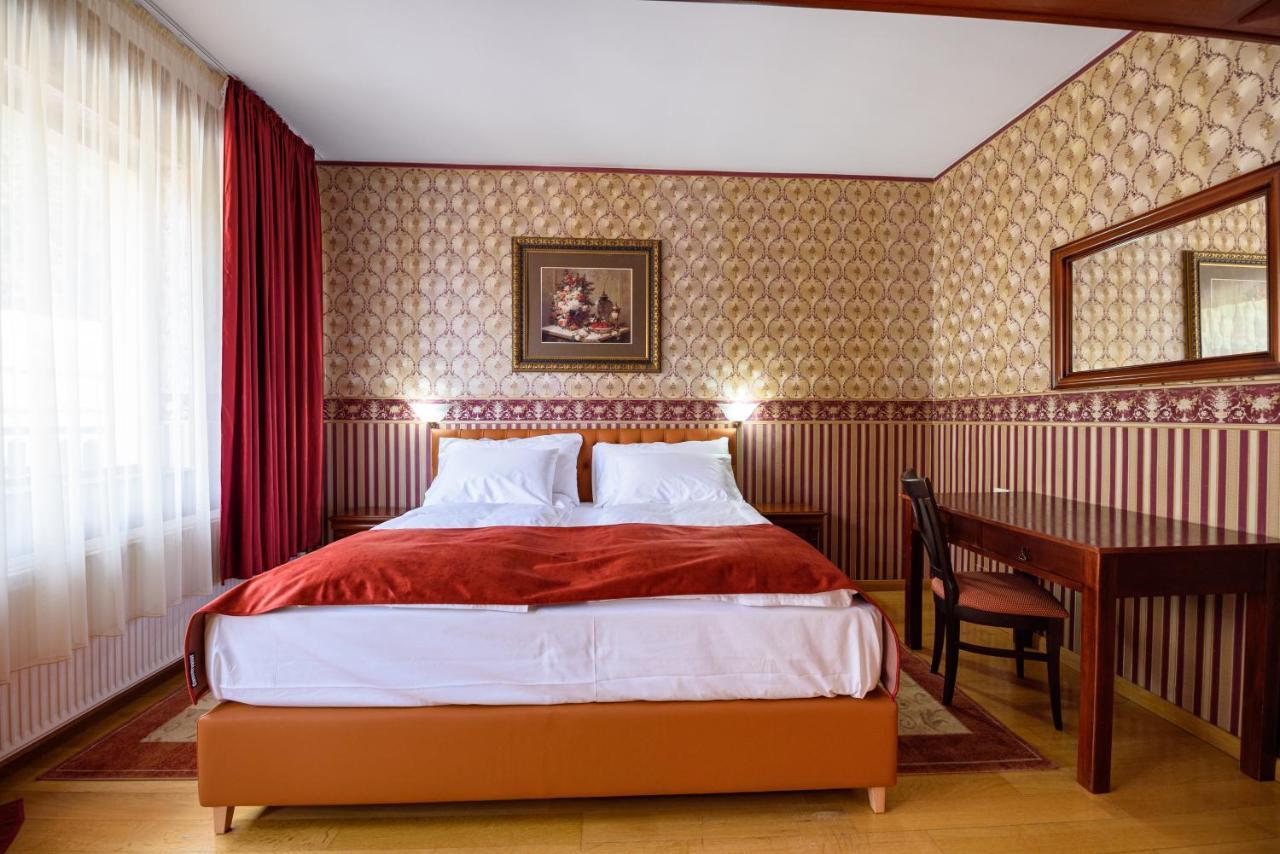 Boutique Hotel Casa Emil 포이아나브라소프 외부 사진