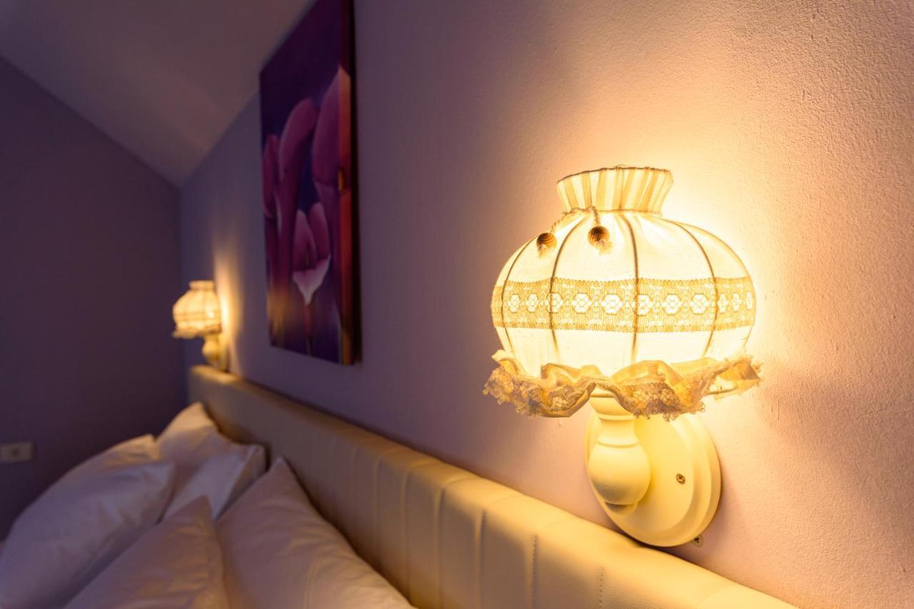 Boutique Hotel Casa Emil 포이아나브라소프 외부 사진